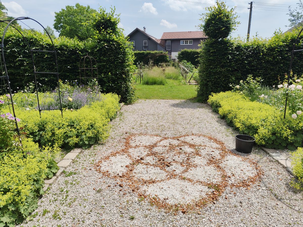 „Geheimer Garten im Mattigtal“, beim Schloss Pfaffstätt, Oberösterreich