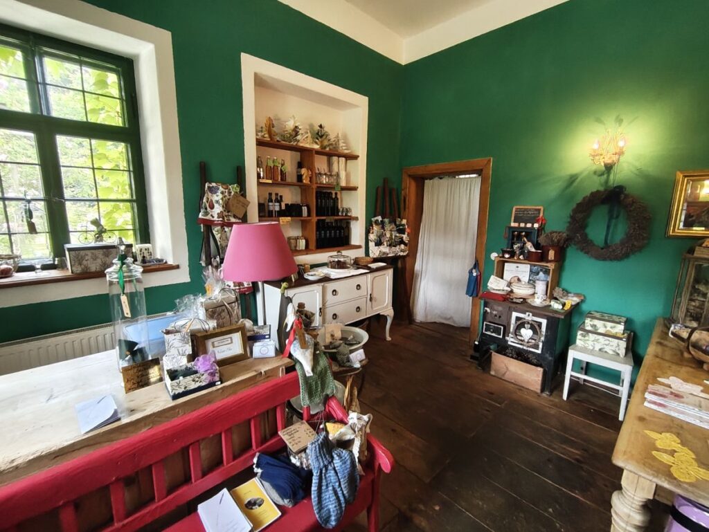 Der Grüne Salon im Nebengebäude von Schloss Pfaffstätt