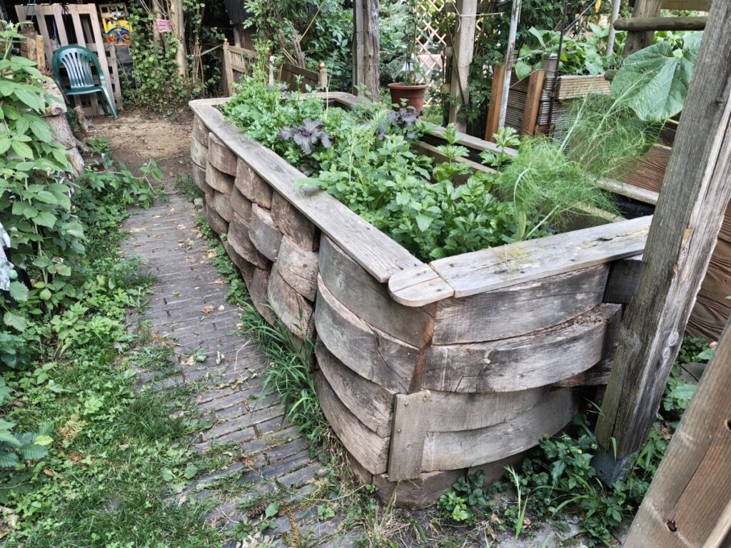 alternatives Hochbeet
