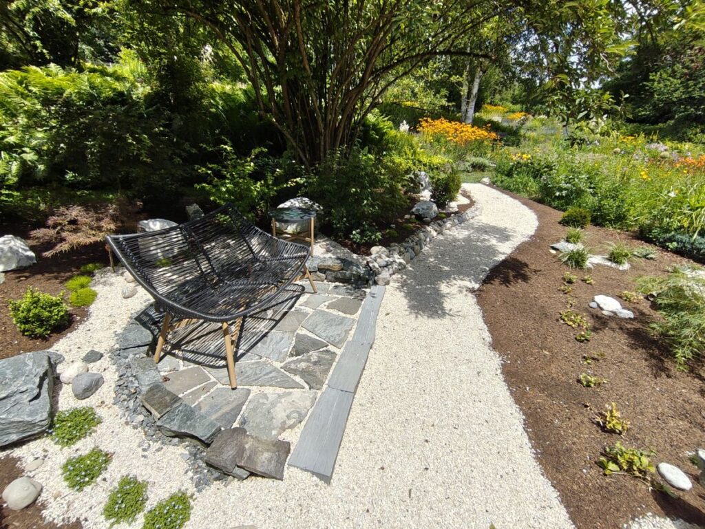 Gartenbank aus Metall 